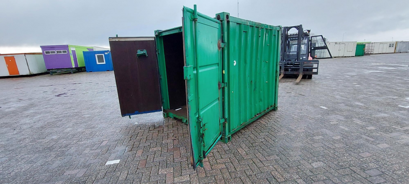 Container geïsoleerd met elektrische installatie HS-1339