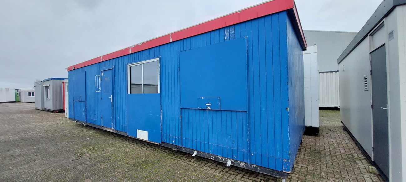 Cabin ca.10x3m. 2 kamers HS-1353