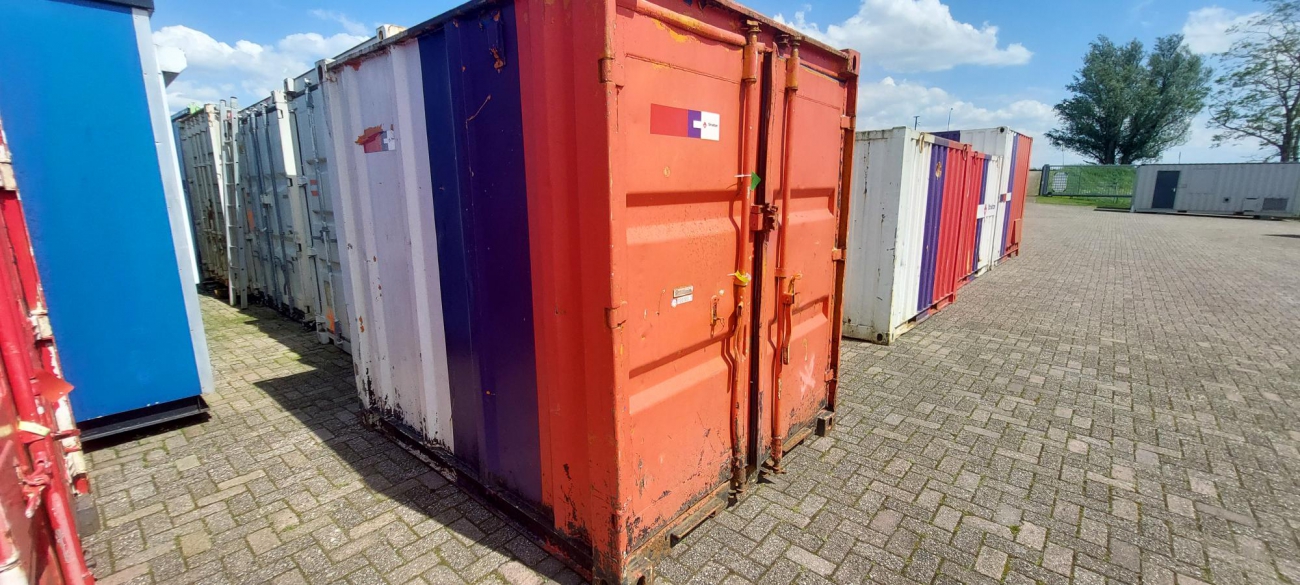 Container 8ft. met ingebouwde degelijke stelling HS-1402